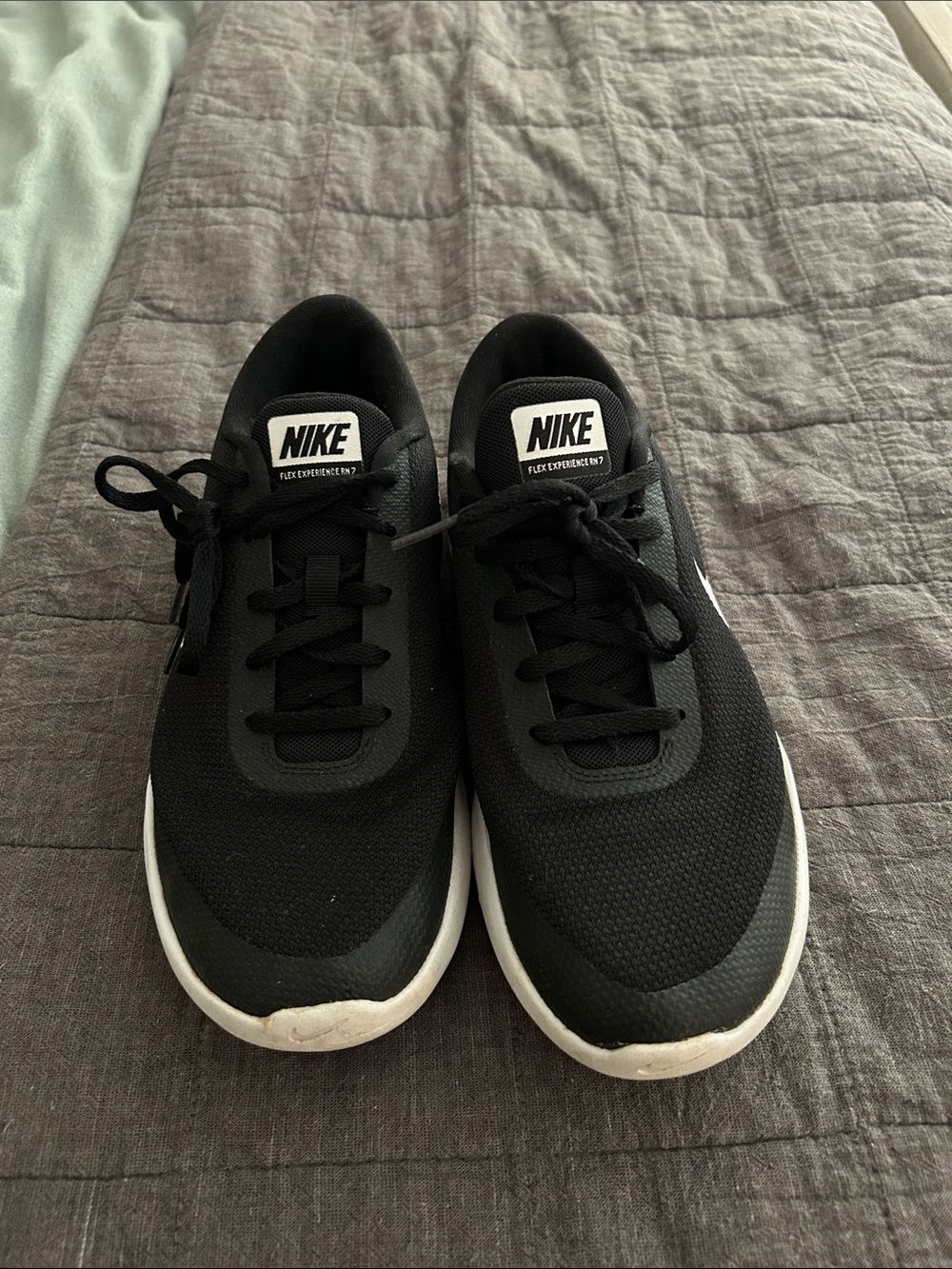 Nike Black and White Casual Lightweight Sneakers
